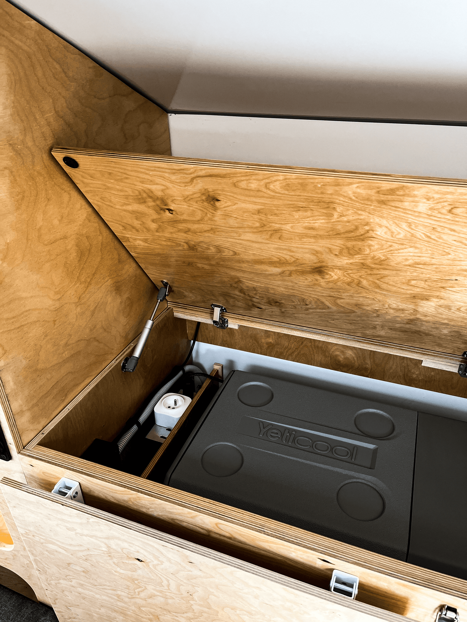 Micro-Camper Brutus Family