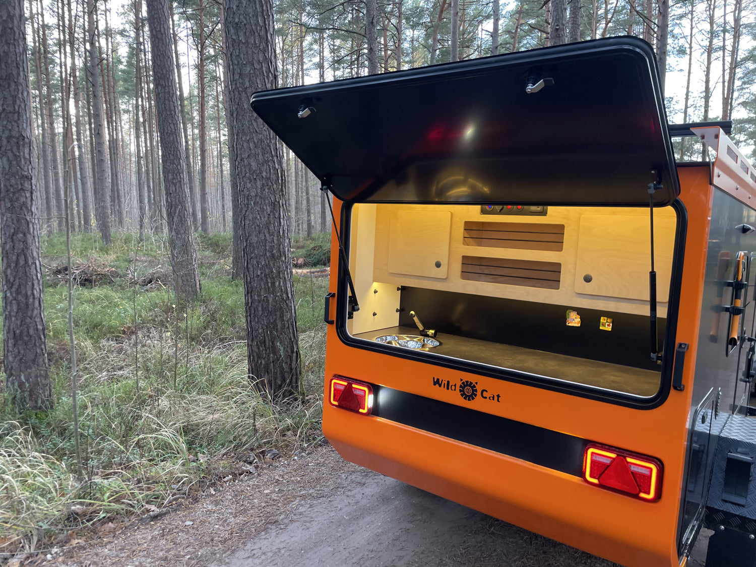 Monkey-Nano Wildcat-Camper „LEON“ - Camping-Trailer