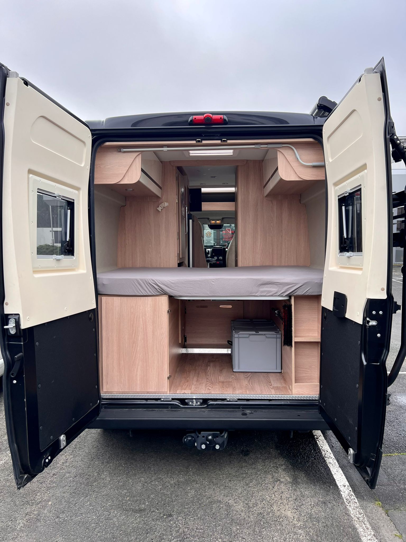 Monkey-Home 6 "HEINO" GiottiVan 6m Kastenwagen