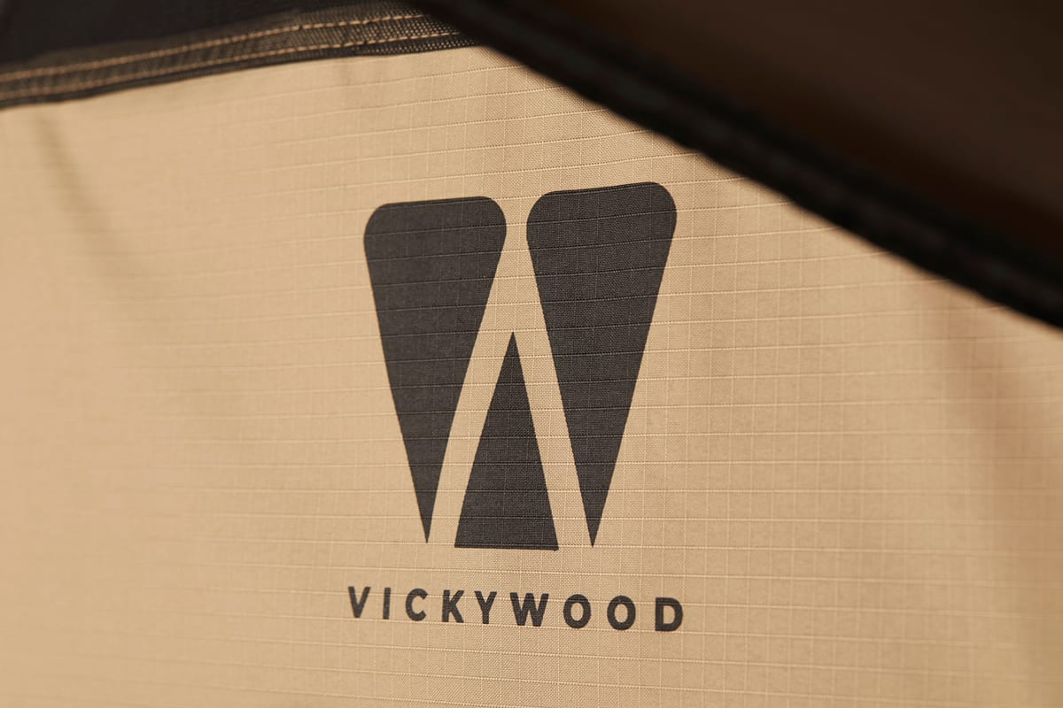 VICKYWOOD Leichtbau-Dachzelt LITTLE BAMBOO 125 Gen. 2 coffee